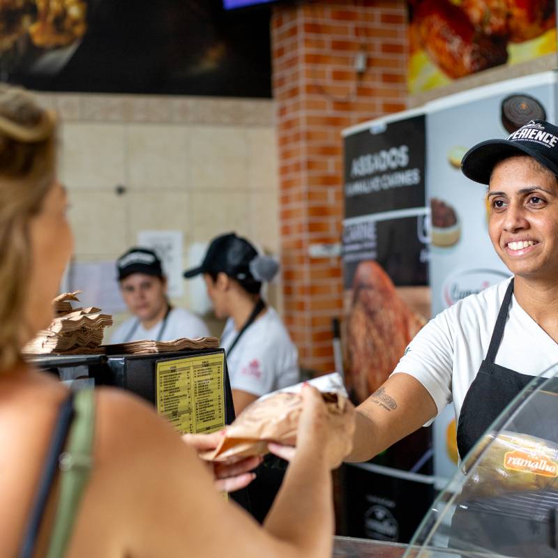 Padaria Campinas: Pães Frescos e Conveniência | Ramalho Carnes Padaria Campinas | Na Ramalho Carnes você encontra pão francês quentinho, pão de queijo, salgados e tudo para seu café ou churrasco. Peça já!