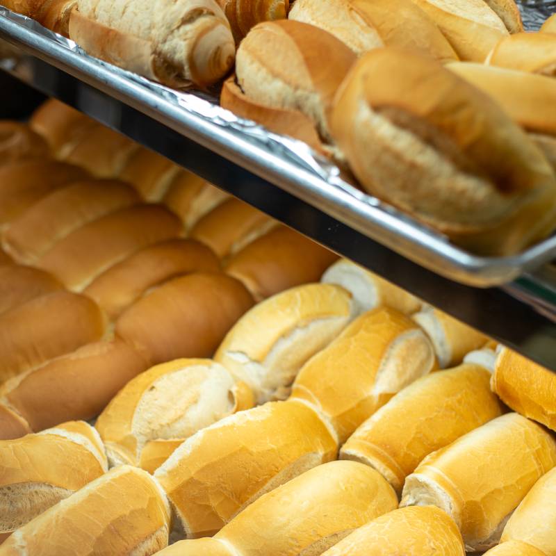Padaria Campinas: Pães Frescos e Conveniência | Ramalho Carnes Padaria Campinas | Na Ramalho Carnes você encontra pão francês quentinho, pão de queijo, salgados e tudo para seu café ou churrasco. Peça já!